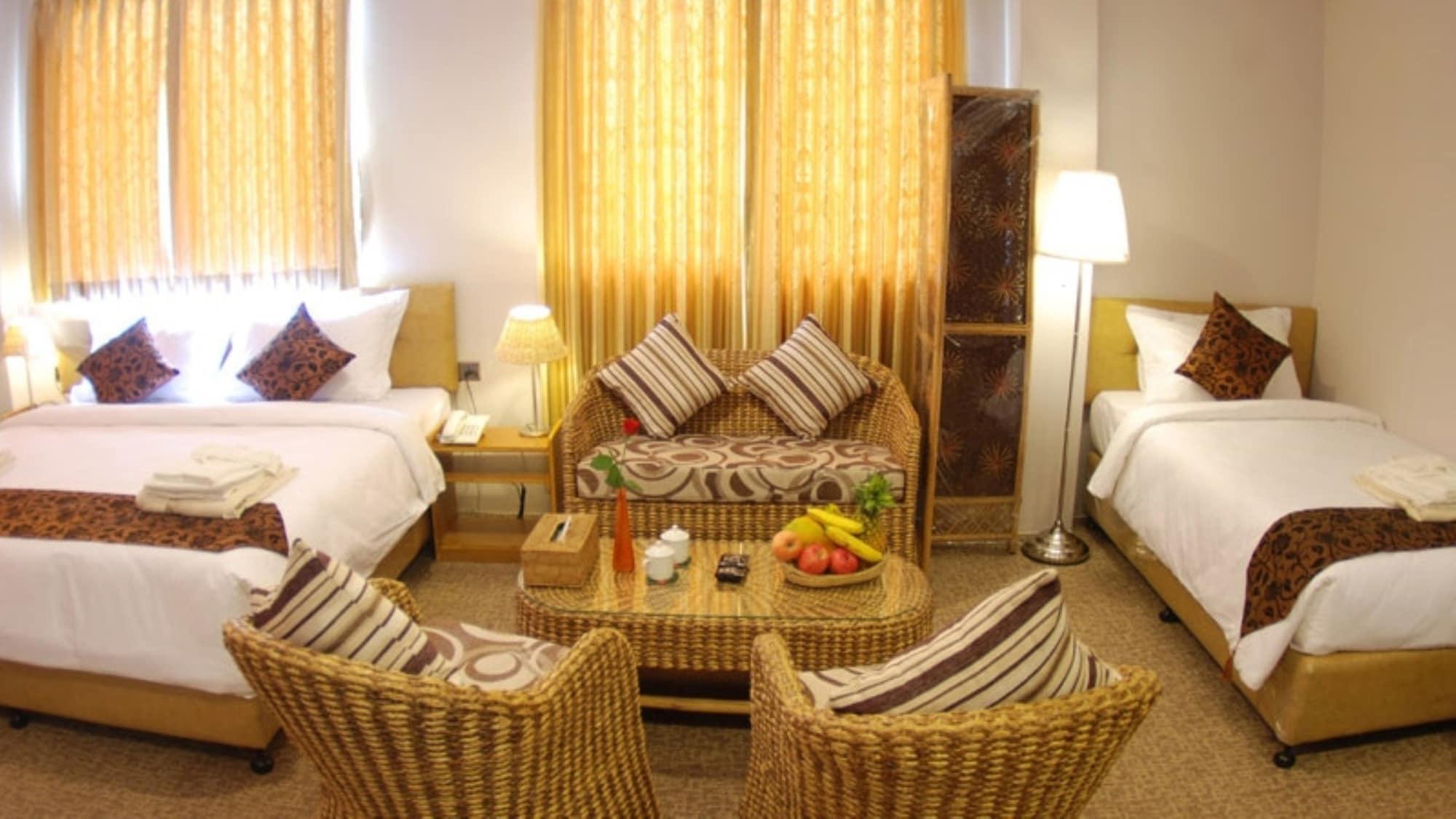 Holiday Hotel Rangun Zewnętrze zdjęcie