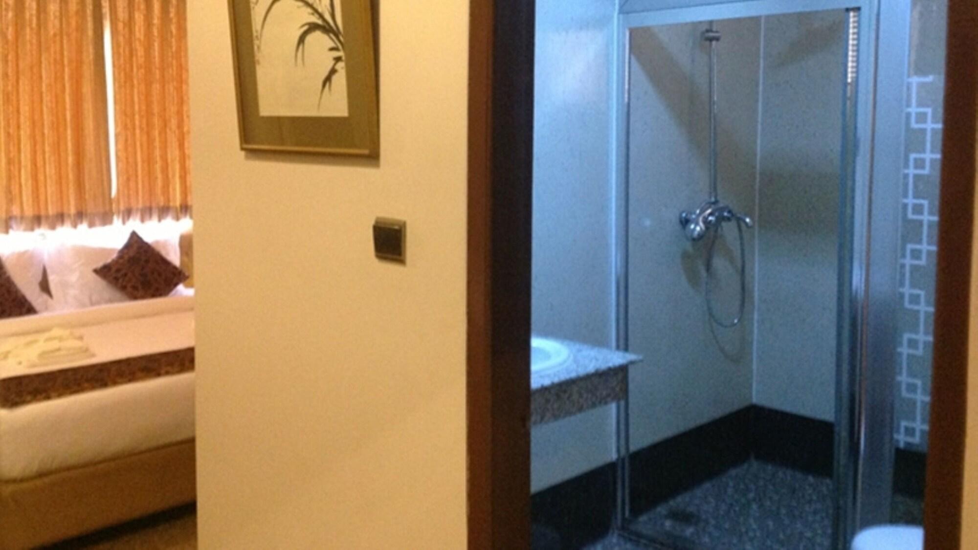 Holiday Hotel Rangun Zewnętrze zdjęcie