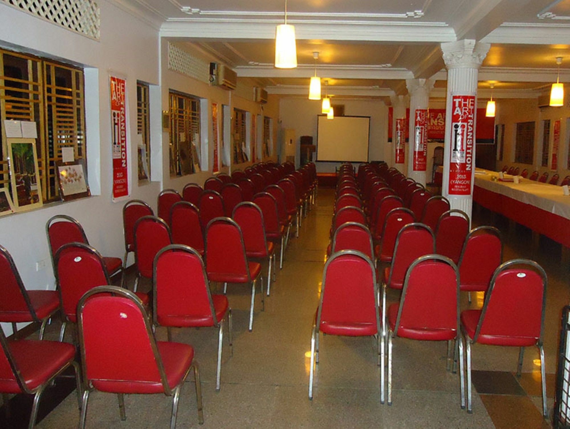 Holiday Hotel Rangun Zewnętrze zdjęcie